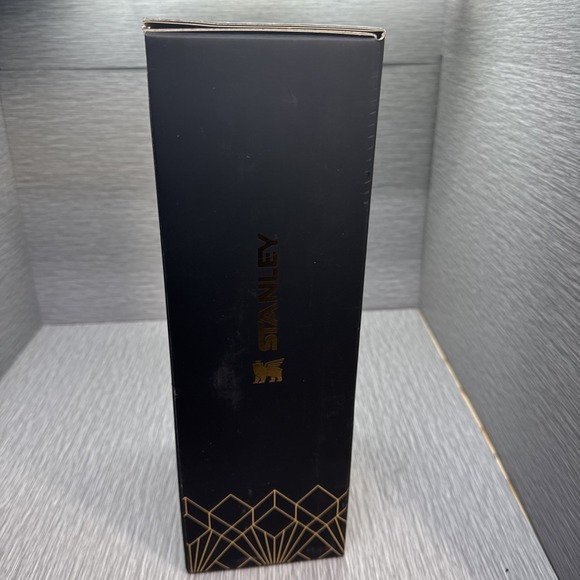 Stanley Quencher H2.0 FlowState 40oz Tumbler Deco Black Gloss Gold Handle‎ - Picture 7 of 12